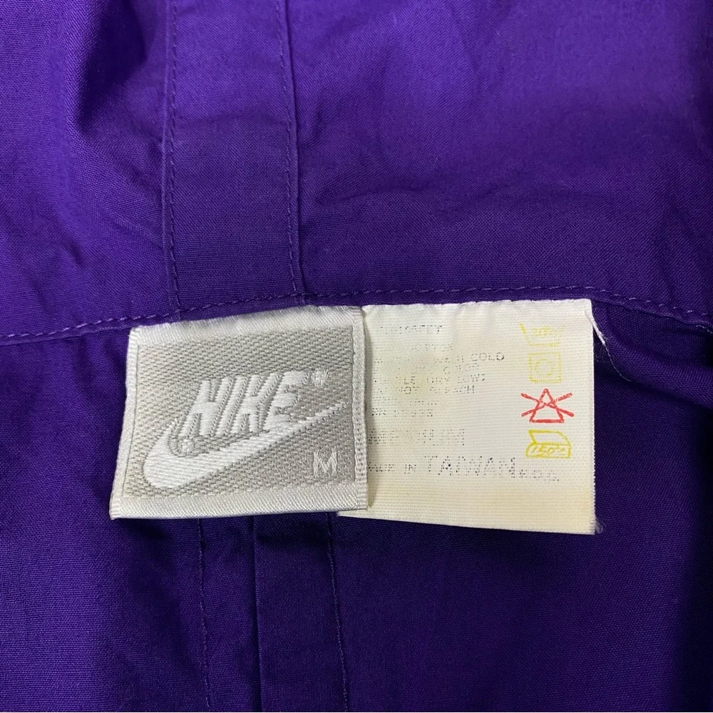 Unisex Gray Tag Nike Windbreaker Size M Vintage Purple Jacket Gray Tag Taiwan
